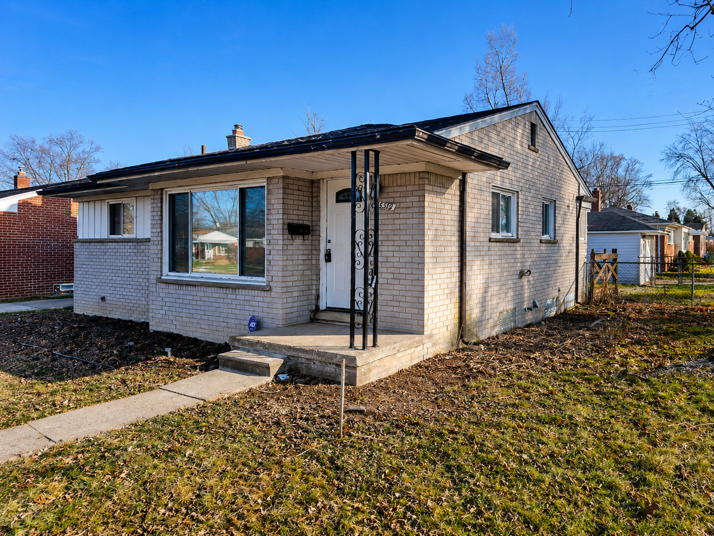 Property main image