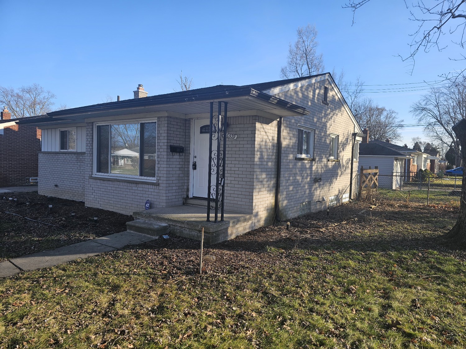 Property main image
